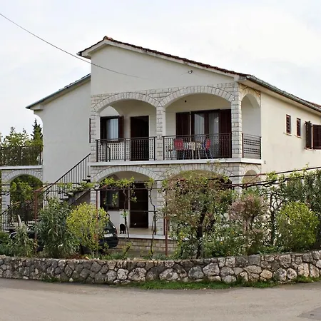 5284a * Malinska